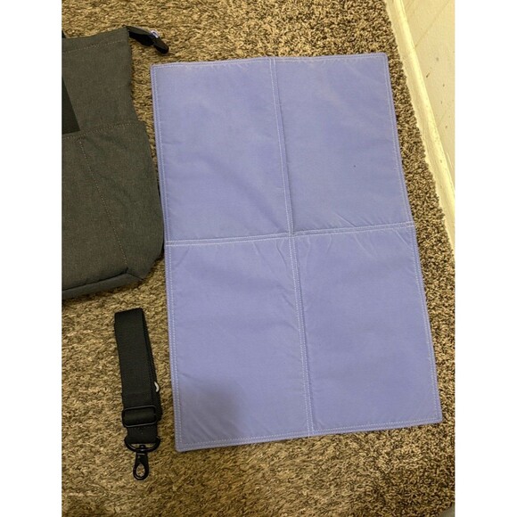 Baby Bjorn Diaper Bag W/ Changing Pad Preowned - Picture 3 of 5